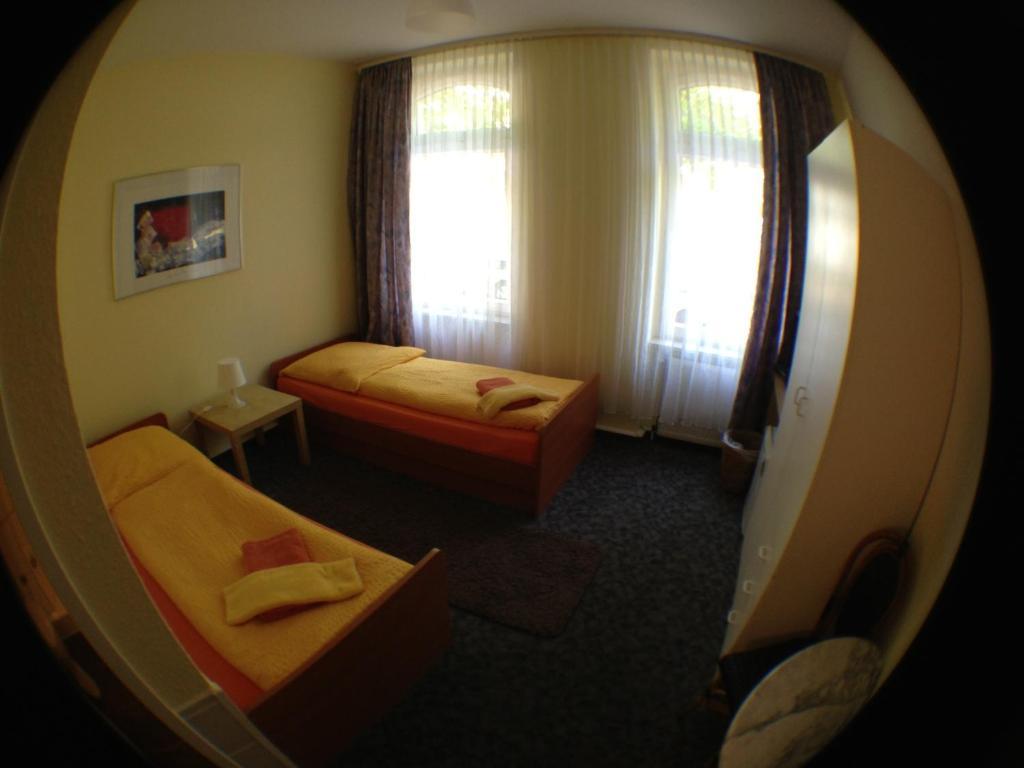 Pension Leipzig Georgplatz Chambre photo