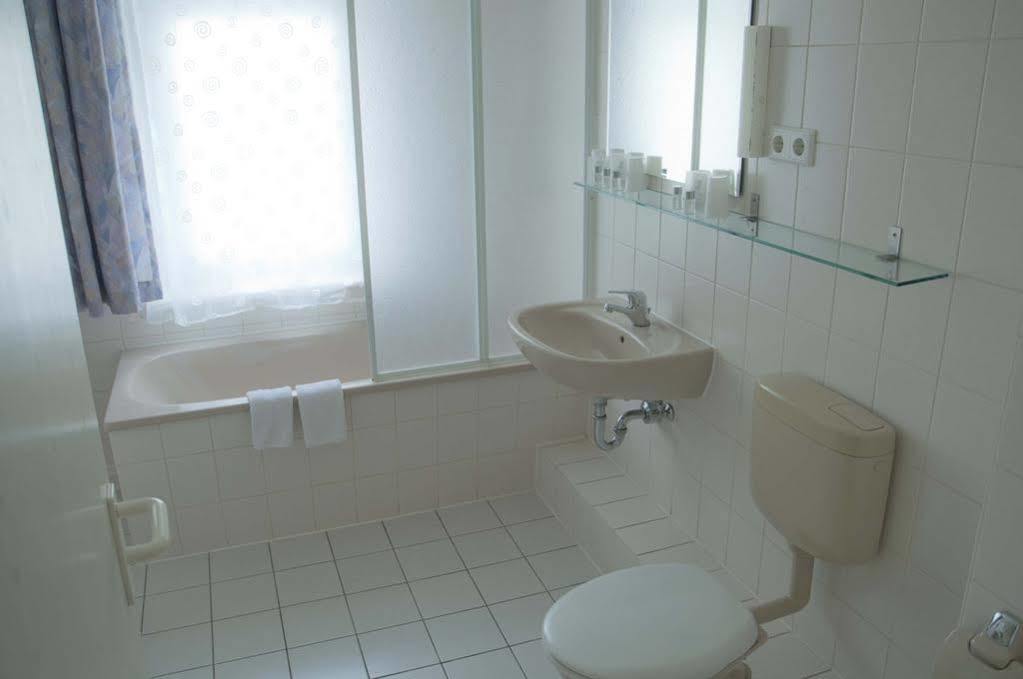Pension Leipzig Georgplatz Extérieur photo